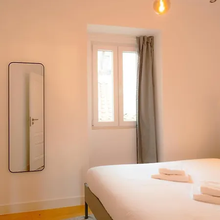 Appartamento Stylish 2br Castle View - | By Airnest *